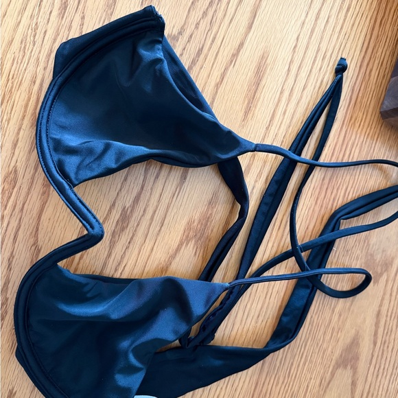 Gooseberry Seaside Women's Black Halter Bikini Top - Picture 3 of 3